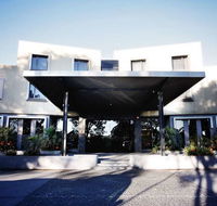 Golden Pebble Hotel - Australia Accommodation