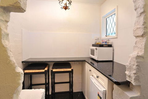 Adeline Bed & Breakfast - Australia Accommodation 12