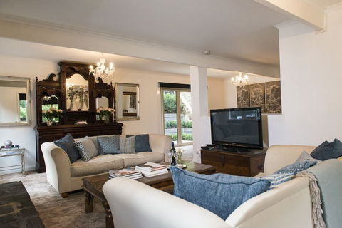 Adeline Bed & Breakfast - Australia Accommodation 14