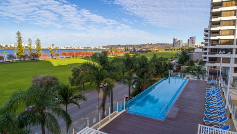 Crowne Plaza Perth - Australia Accommodation 0