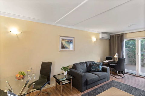 The Peninsula Riverside Apartments - Australia Accommodation 5