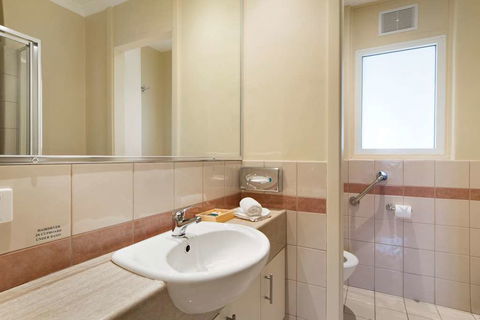 The Peninsula Riverside Apartments - Australia Accommodation 6