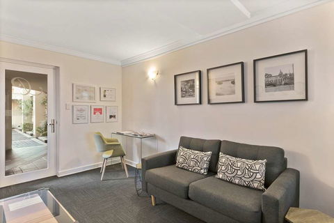 The Peninsula Riverside Apartments - Australia Accommodation 9