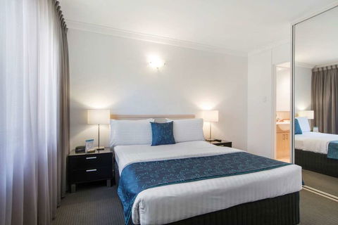 The Peninsula Riverside Apartments - Australia Accommodation 11