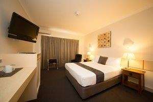 Emerald Maraboon Motor Inn - Australia Accommodation 8