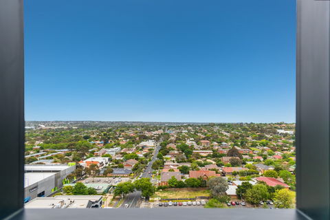 Arise Sky One - Australia Accommodation 10