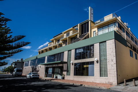 Alloggio Newcastle Beach Hotel - Australia Accommodation 0
