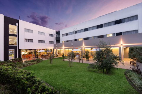 Atura Dandenong - Australia Accommodation 1