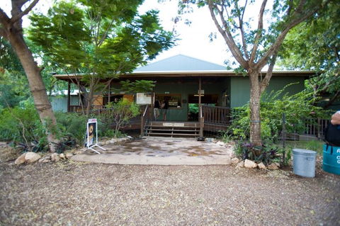 Adels Grove Camping Park Hotel - Australia Accommodation 0