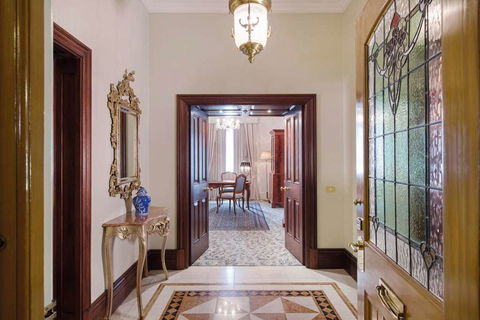 The Hotel Windsor - Australia Accommodation 1