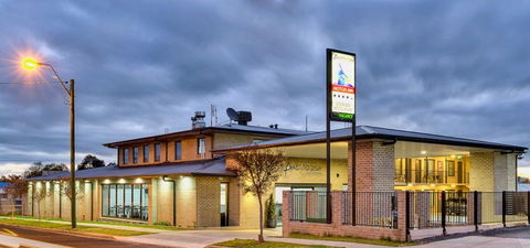 Aastro Dish Motor Inn - Australia Accommodation 0