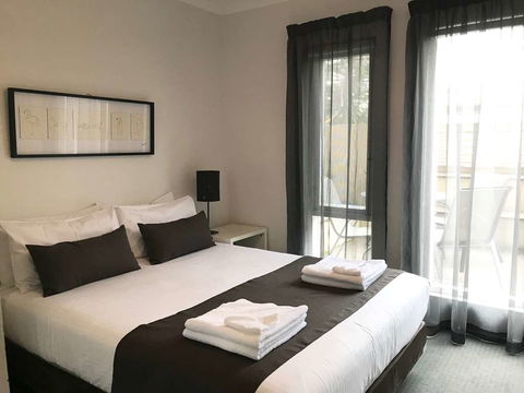 DressCircle Apts - Archer St - Australia Accommodation 1