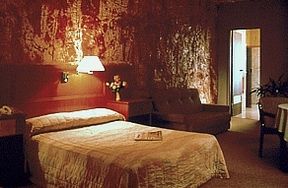 Desert Cave Hotel - Australia Accommodation 2