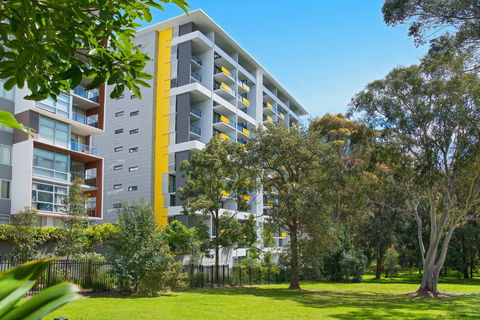 Astra Apartments MacQuarie Park - Australia Accommodation 0