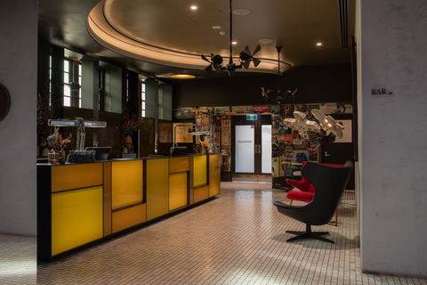 The Old Clare Hotel - Australia Accommodation 2