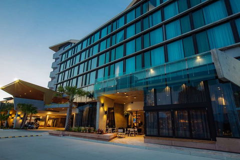 Eatons Hill Hotel - Australia Accommodation 0