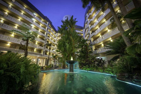 DoubleTree By Hilton Cairns - Australia Accommodation 1