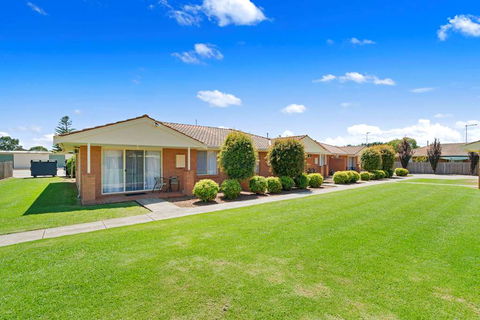 Comfort Inn & Suites King Avenue - Australia Accommodation 0