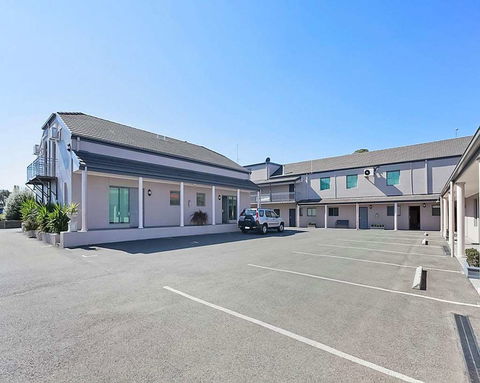 Quality Inn & Suites Menzies - Australia Accommodation 2