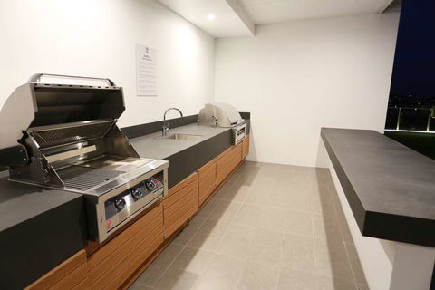 Alex Perry Hotel And Apartments - Australia Accommodation 15