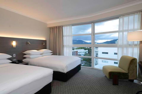 DoubleTree By Hilton Cairns - Australia Accommodation 17