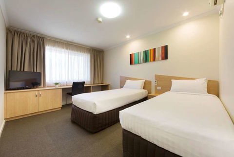 Ramada Encore By Wyndham Belconnen - Australia Accommodation 1