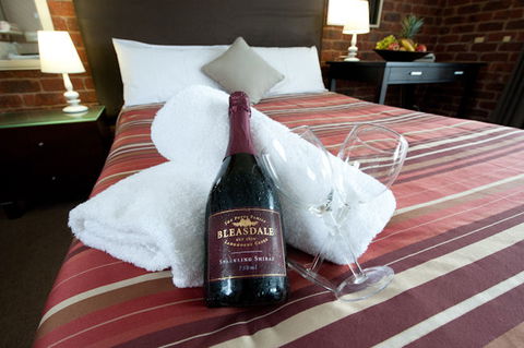 Admiral Motor Inn - Australia Accommodation 2