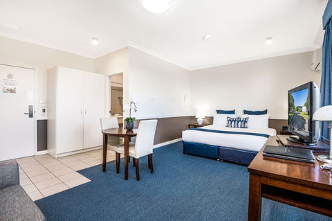Hawkesbury Race Club Motel - Australia Accommodation 2