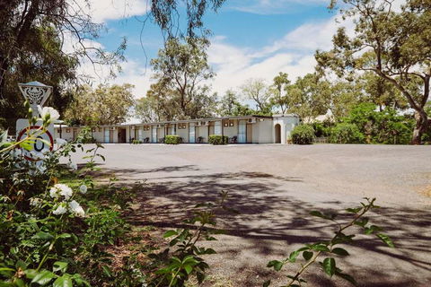 Artesian Spa Motor Inn - Australia Accommodation 1