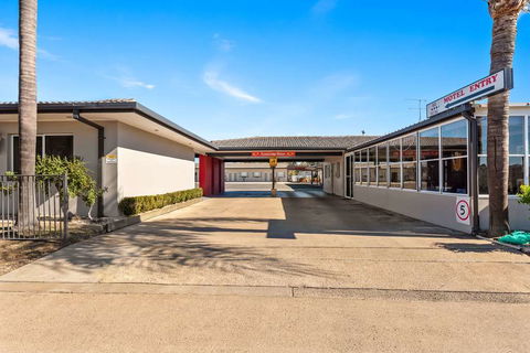 Econo Lodge Moree Spa Motor Inn - Australia Accommodation 1