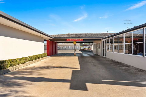 Econo Lodge Moree Spa Motor Inn - Australia Accommodation 2
