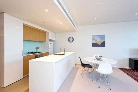 Astra Apartments MacQuarie Park - Australia Accommodation 2