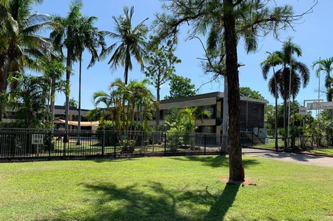 Pine Tree Motel - Australia Accommodation 0