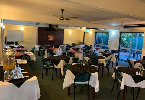 Pine Tree Motel - Australia Accommodation 2