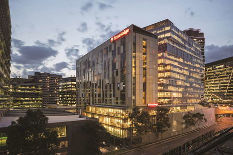 Travelodge Melbourne Docklands - Australia Accommodation 0