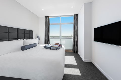 Meriton Suites Chatswood - Australia Accommodation 0