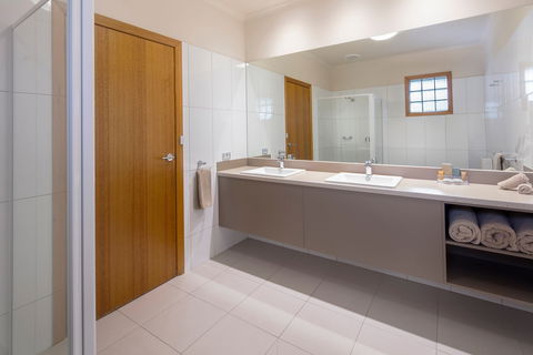 Julie-Anna Bendigo - Australia Accommodation 3