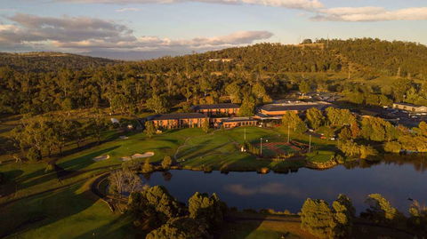 Country Club Tasmania - Australia Accommodation 1