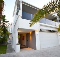 Alex Beach House - Australia Accommodation