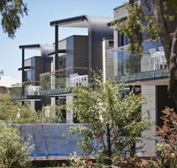 Aqua Resort - Australia Accommodation