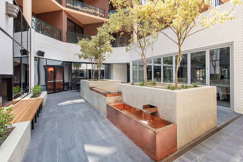 Amora Hotel Riverwalk Melbourne - Australia Accommodation 2