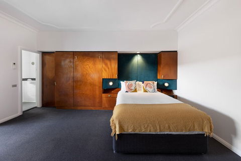 Regents Court - Australia Accommodation 1