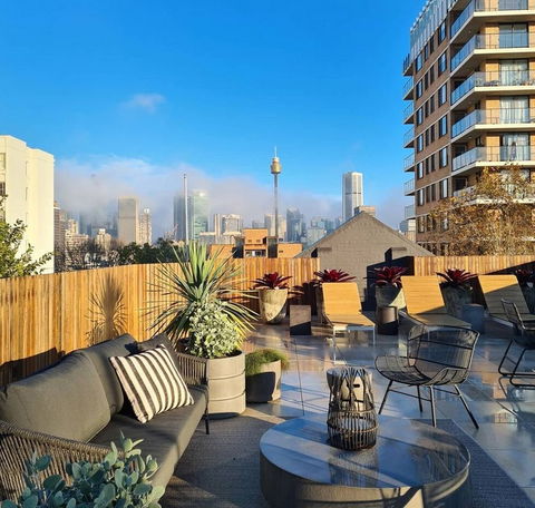 Regents Court - Australia Accommodation 2