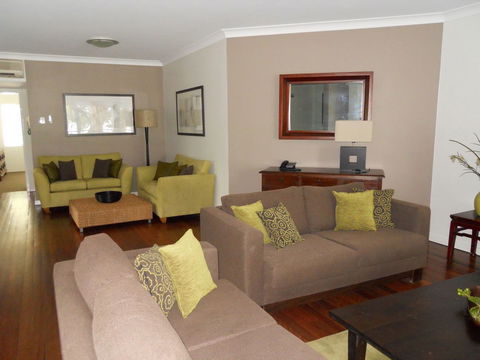 BeachView Apartments At Villa Paradiso - Australia Accommodation 2