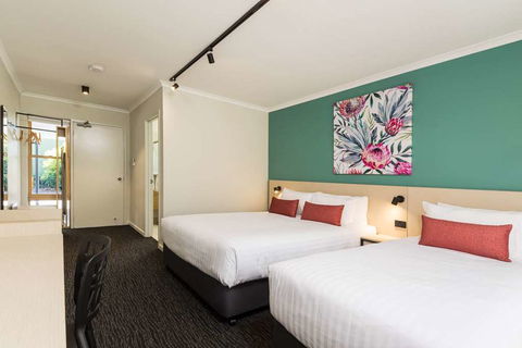 NIghtcap At Balaclava Hotel - Australia Accommodation 2