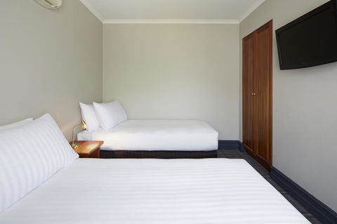 Brassey Hotel - Managed By Doma Hotels - Australia Accommodation 9