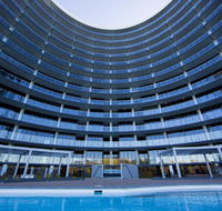 Accommodate Canberra - Manhattan on the Park - Australia Accommodation