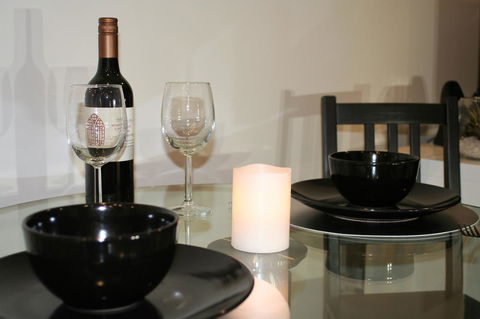 Modern Executive Apt@Barton*1BR*WiFi*Gym*Secure Parking*Canberra - Australia Accommodation 11