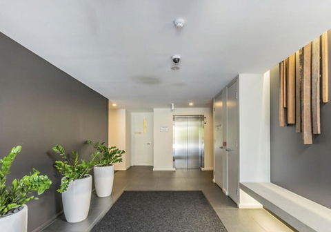 Modern Executive Apt@Barton*1BR*WiFi*Gym*Secure Parking*Canberra - Australia Accommodation 16