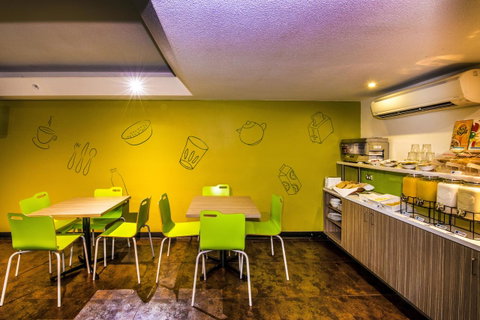 Ibis Budget Canberra - Australia Accommodation 11